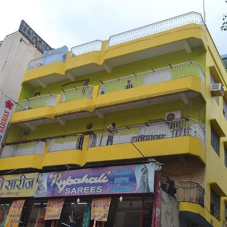 Hotel Samman Варанаси Экстерьер фото